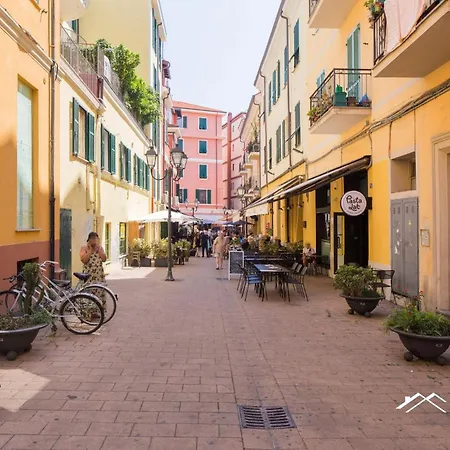 Train Station, 1br, Ac, Ventimiglia, By Tilo Appartement